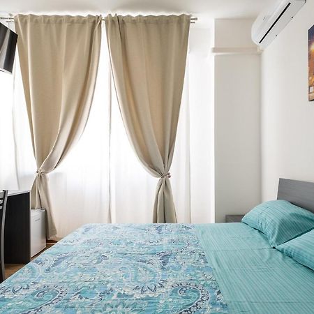 Studio 24 - Holiday & Business Apartment Bolonia Exterior foto