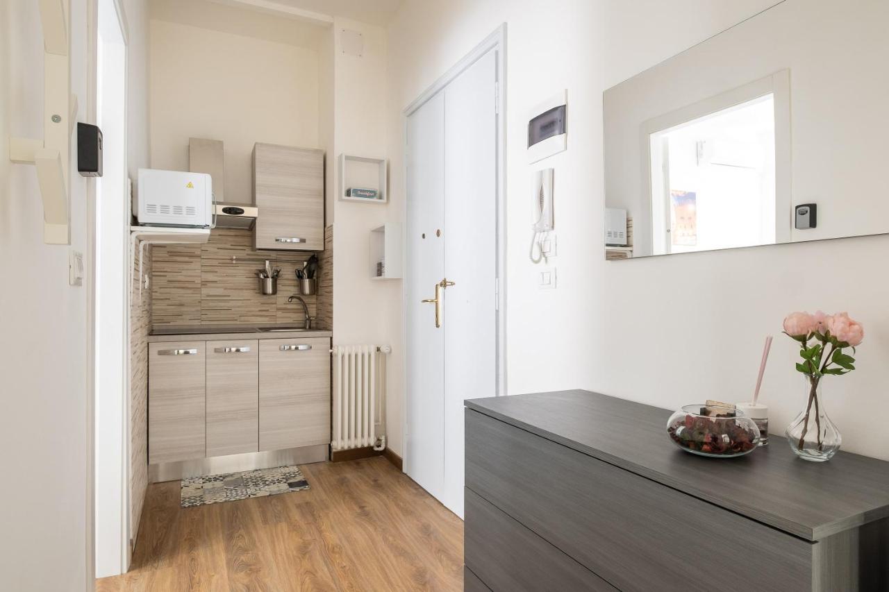 Studio 24 - Holiday & Business Apartment Bolonia Exterior foto